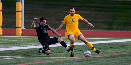 Men's Soccer Falls to Michigan-Dearborn in WHAC Action