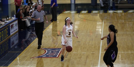 Tomczak, Russell Lead Women's Basketball to Victory Over Madonna in WHAC Action