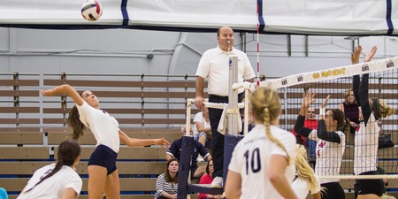 Women's Volleyball Takes Fourth Straight WHAC Victory With Win Over Concordia