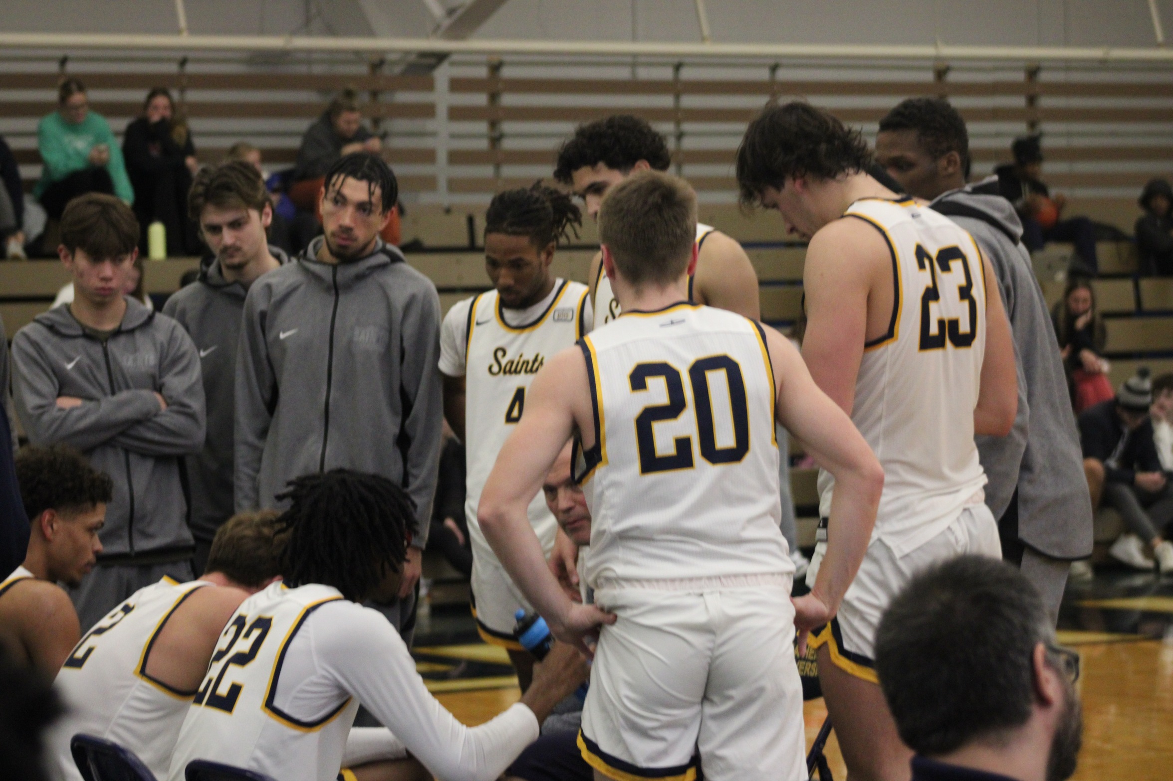 Men's Basketball Falls in WHAC Quarterfinals at Madonna