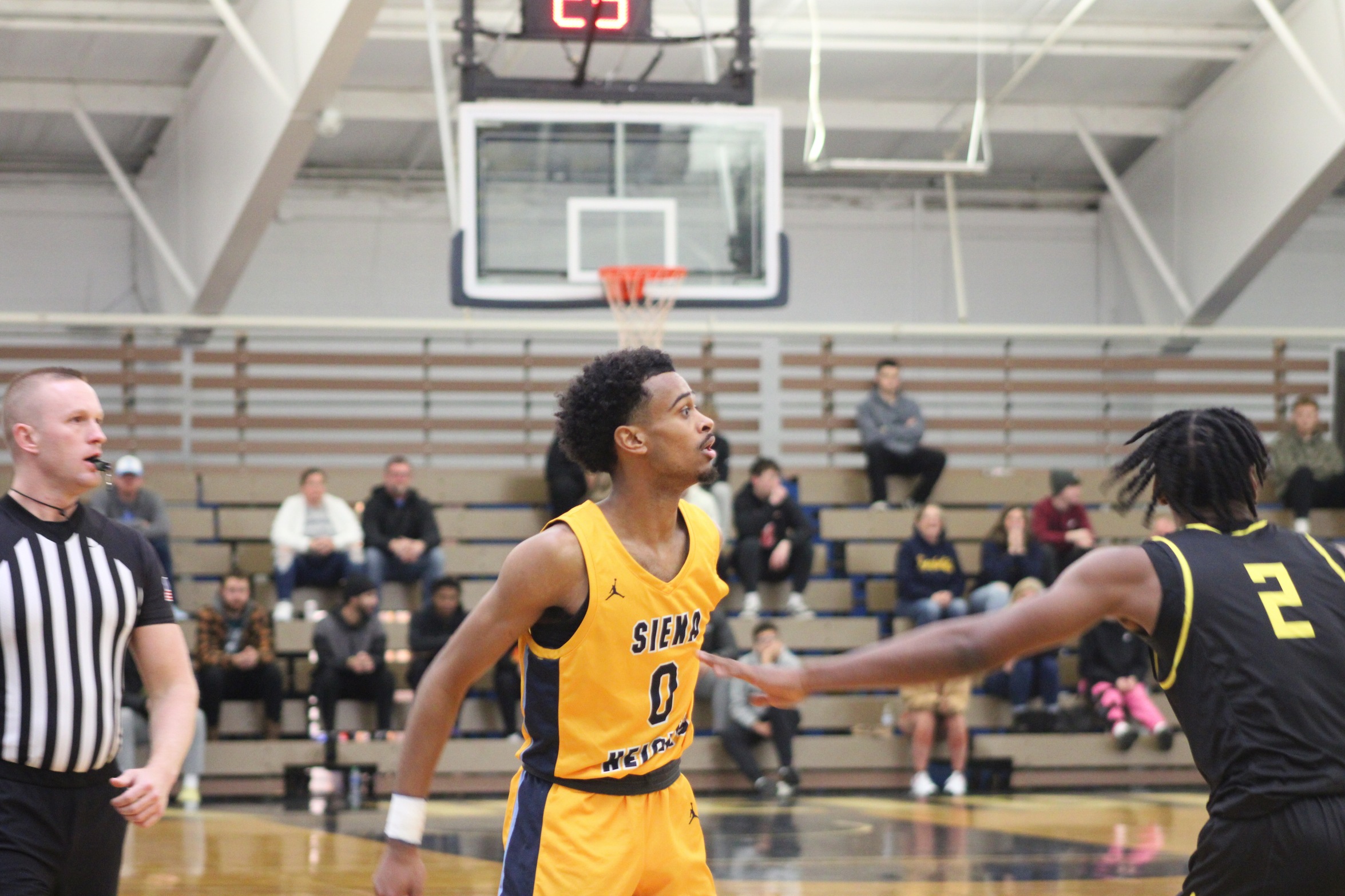 Men's Basketball Looks to Advance in WHAC Tournament Thursday at Madonna