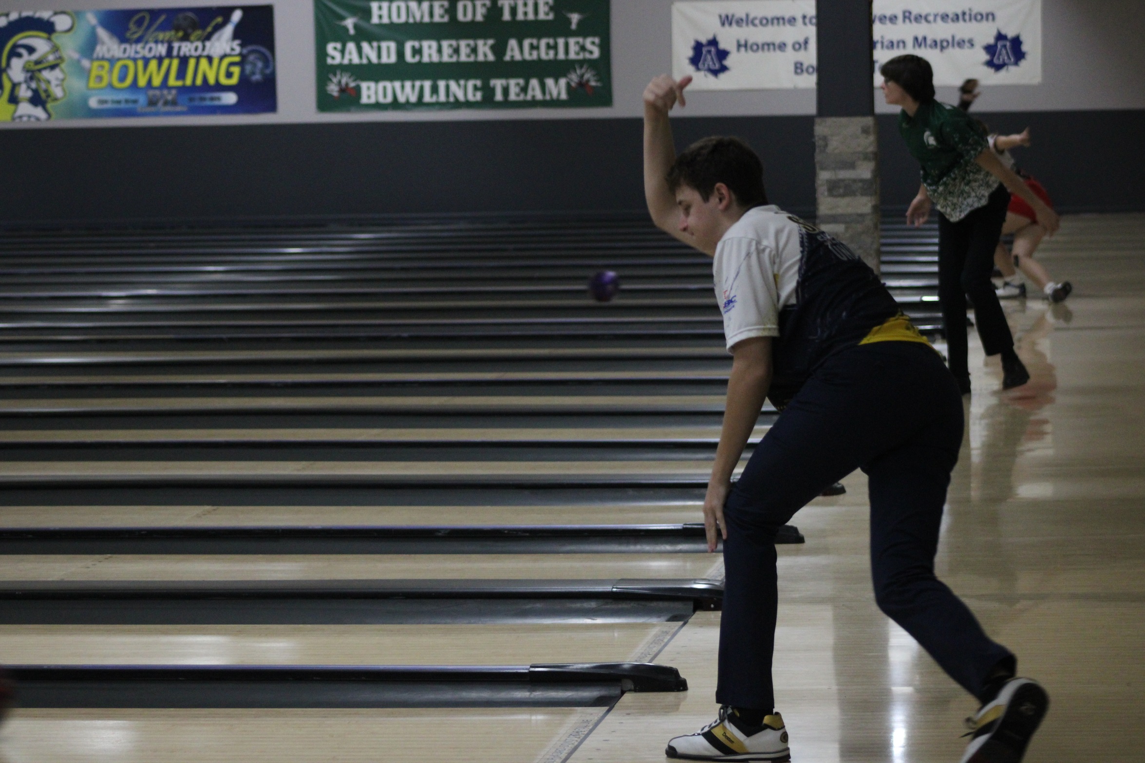 Men's Bowling Places 10th at AHBA