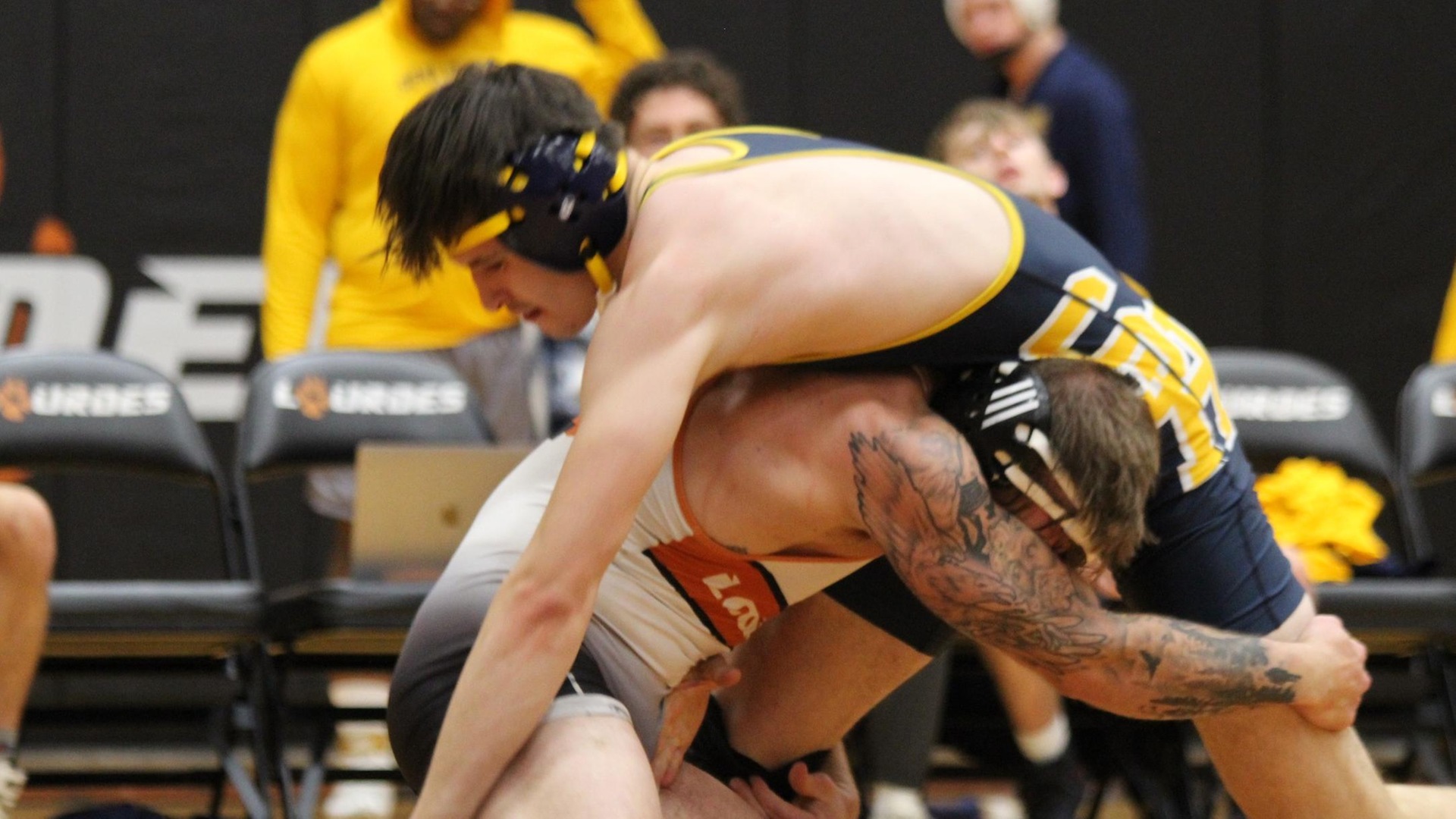 Men's Wrestling Has Tough Day at Indiana Tech