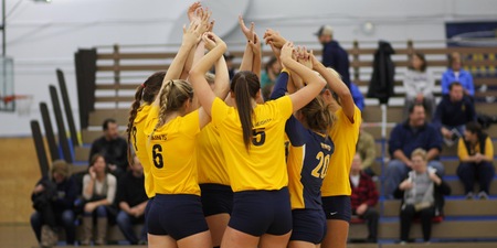 Women's Volleyball Falls to #18 Madonna in WHAC Contest
